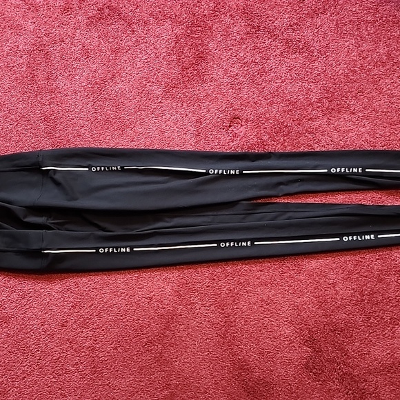 Offline Goals Aerie, Black, High-Waisted Leggings/Yoga Pants, 7/8 length. Large - Picture 2 of 6